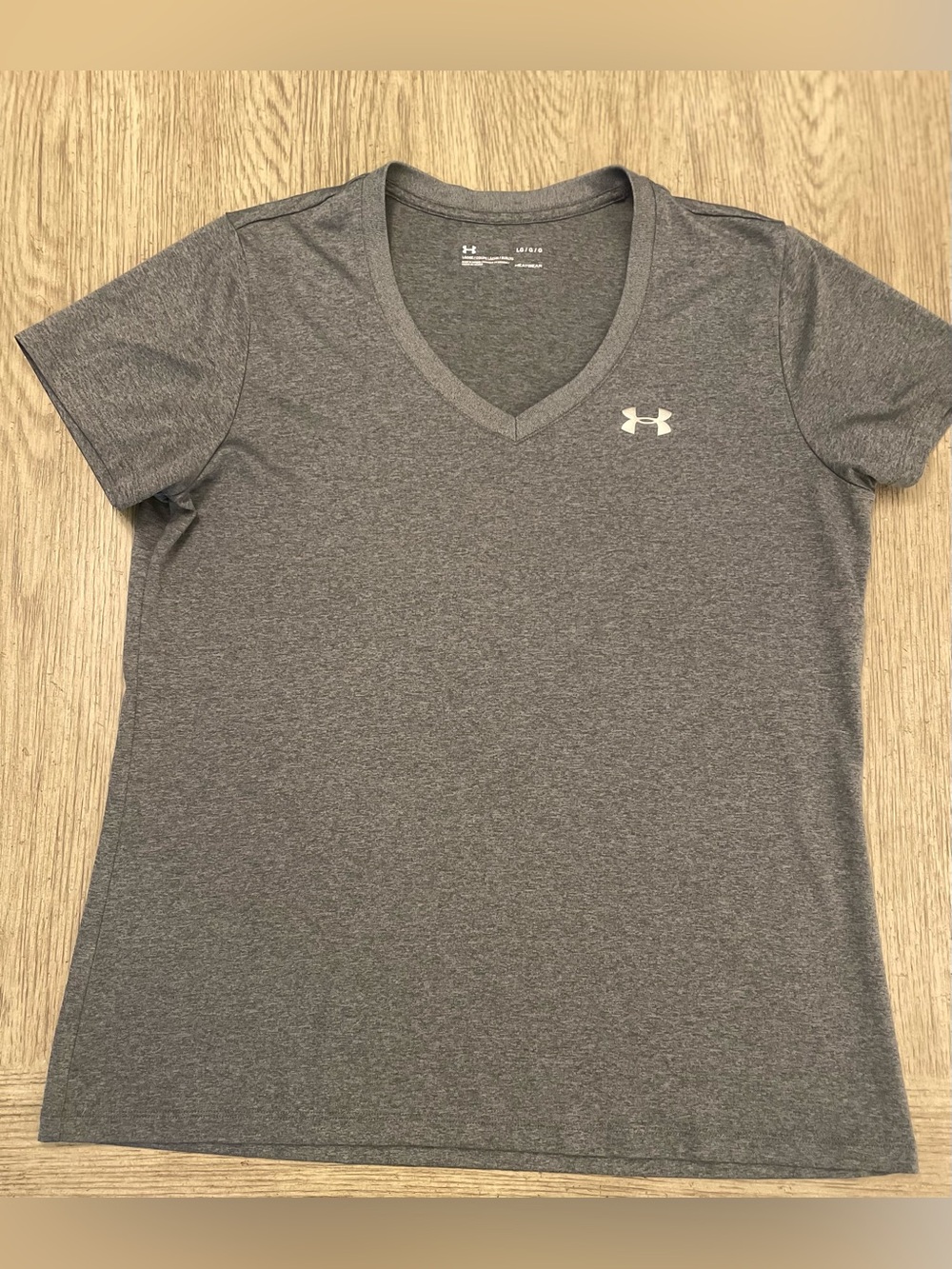 Under Armour women’s dryfit top, gray, like new. Large